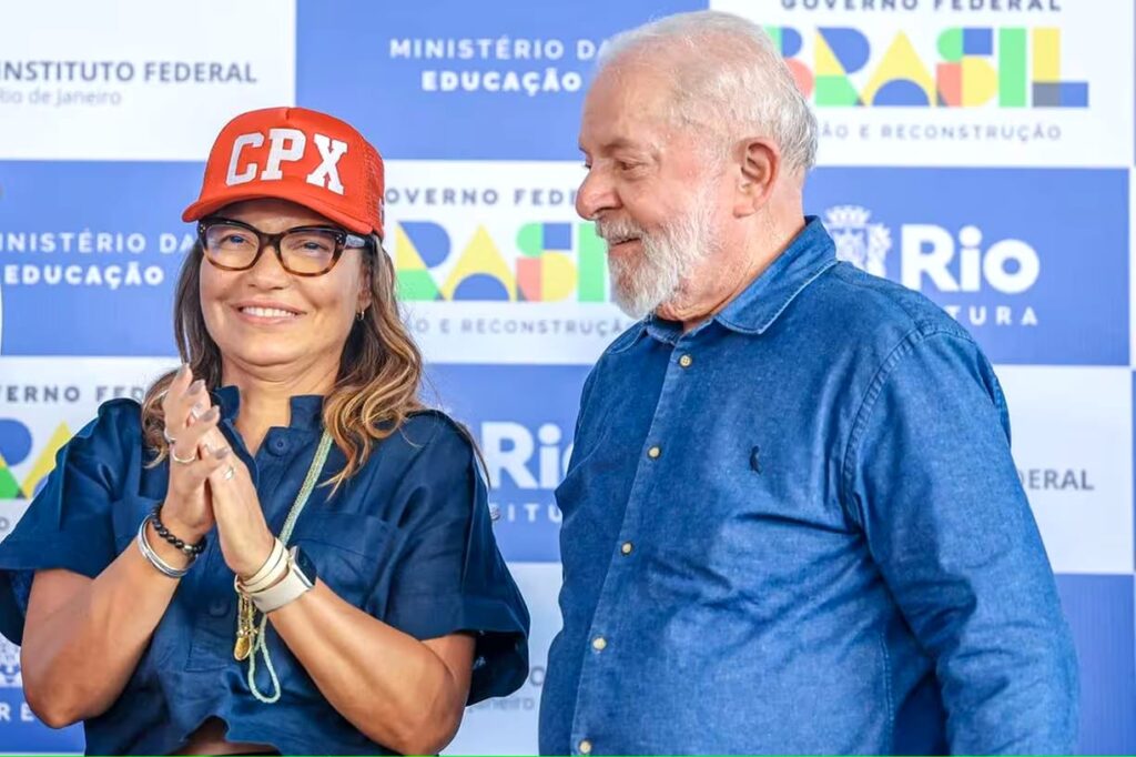 'Nenhuma mulher quer namorar um cara que é ajudante geral', diz Lula 4 IMG 20240207 WA0006