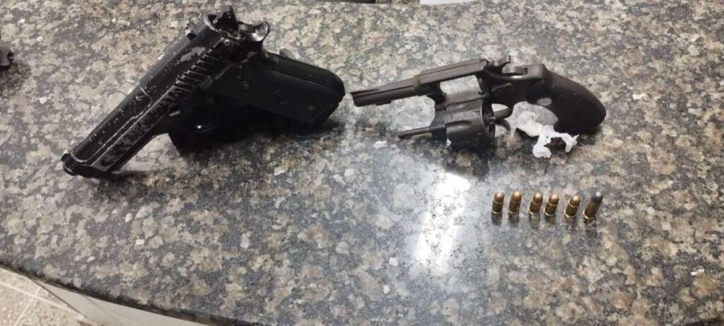 Adolescente é apreendido pela PMCE portando revólver no município do Crato 1 img 1716 1