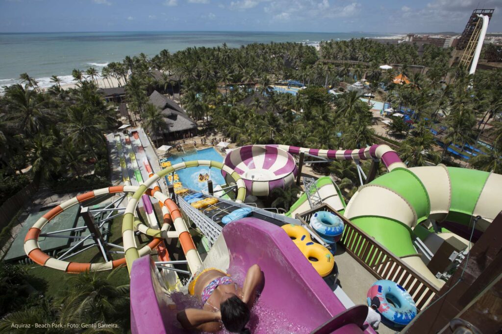 Ceará se mantém na preferência dos turistas que devem viajar no feriadão da Páscoa 5 Aquiraz Beach Park Foto Gentil Barreira 2 e1489779121196
