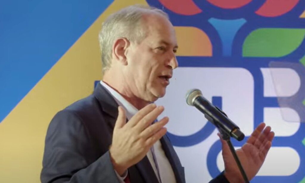 Ciro Gomes diz que Lula não mudou linha econômica de Bolsonaro 9 img 3004 1