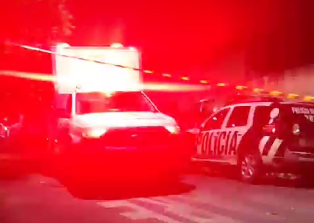 Juazeiro: Homem tem casa invadida e é morto a tiros no quarto 5 WhatsApp Image 2024 04 15 at 08.06.44