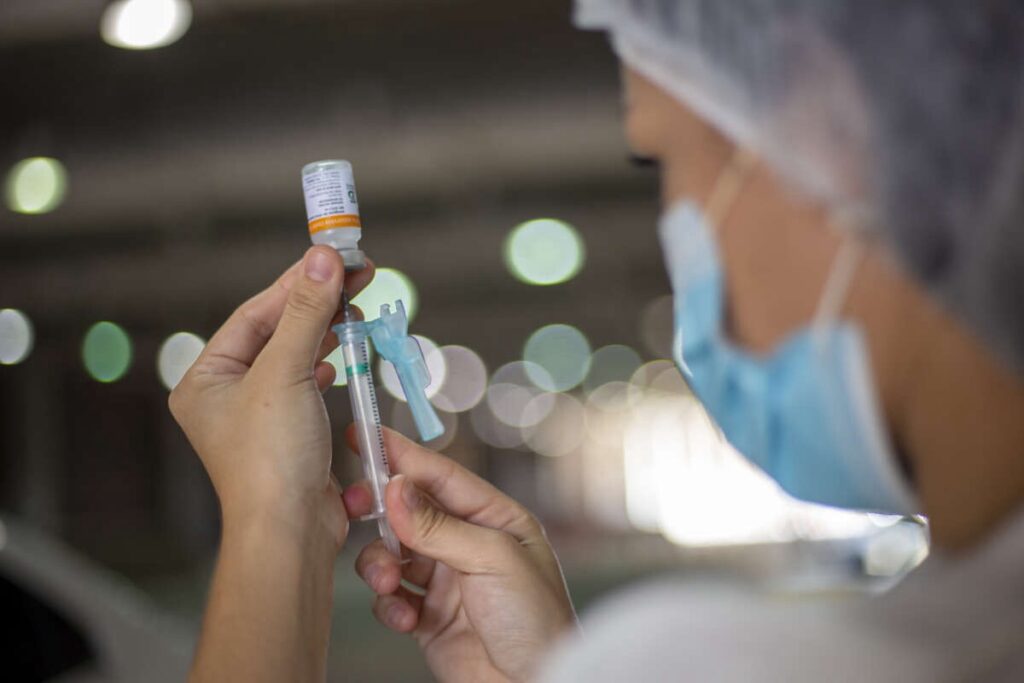 Nova vacina: grupos prioritários e crianças devem atualizar imunização contra covid-19 5 img 2047 1