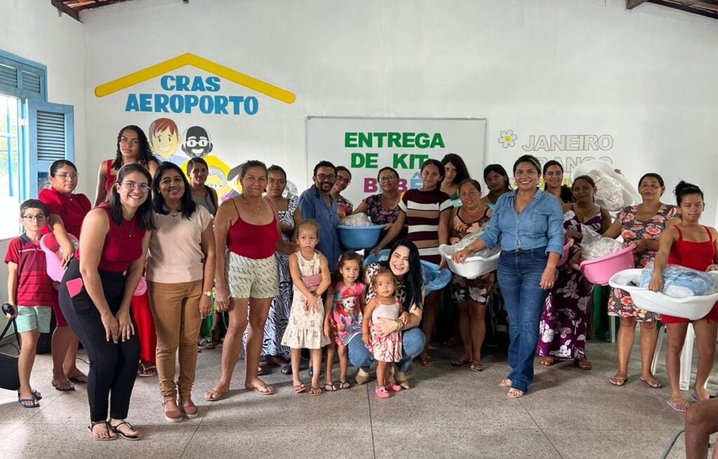 CRAS Aeroporto realiza entrega de 30 kits natalidade para gestantes assistidas 9 IMG 20250131 WA0023