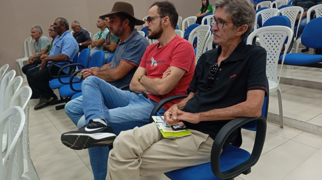 Juazeiro: SEAGRI promove debate sobre produção agrícola e pecuária 6 WhatsApp Image 2025 02 04 at 17.56.08