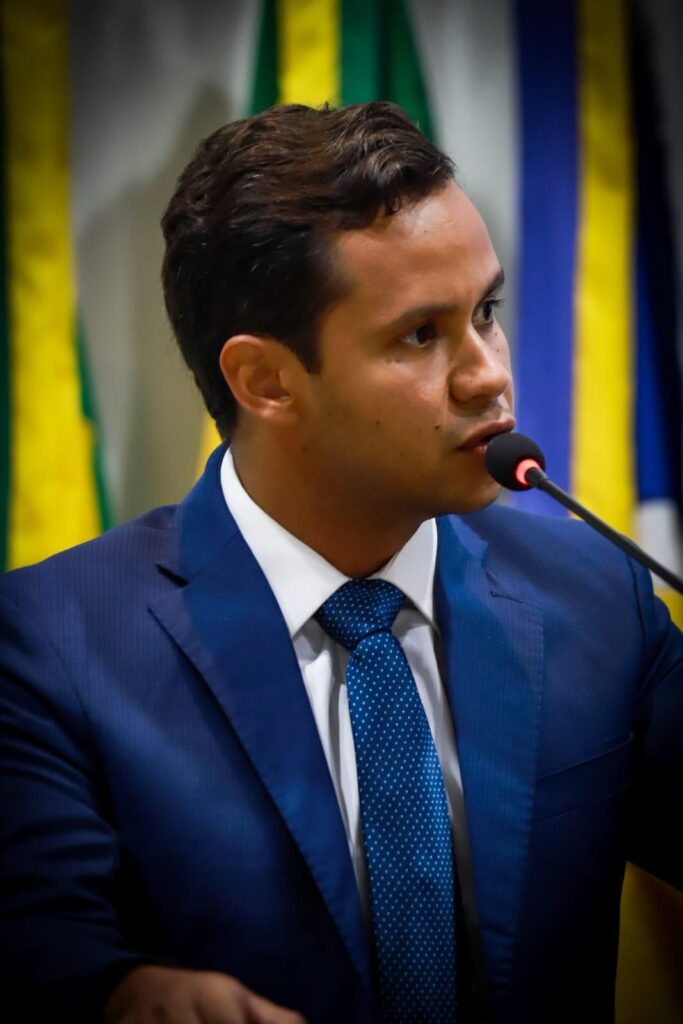 Presidente da Câmara, Felipe Vasques, denuncia negligência da ENEL e propõe medidas mais rígidas contra fios soltos em Juazeiro do Norte 6 IMG 20250322 WA0067