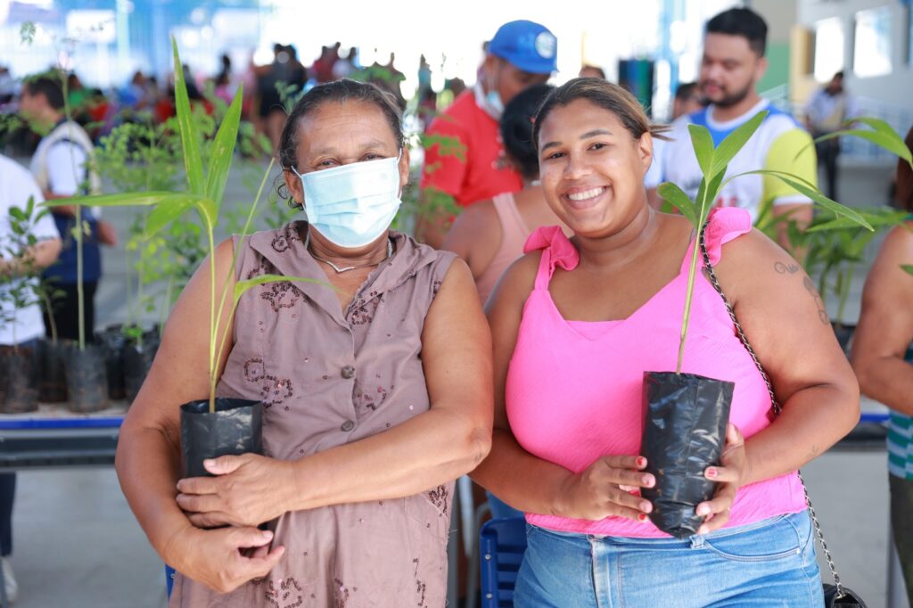Programa “A Prefeitura no Seu Bairro” completa dois anos levando serviços e cidadania aos juazeirenses 9 PREFEITURA NO SEU BAIRRO