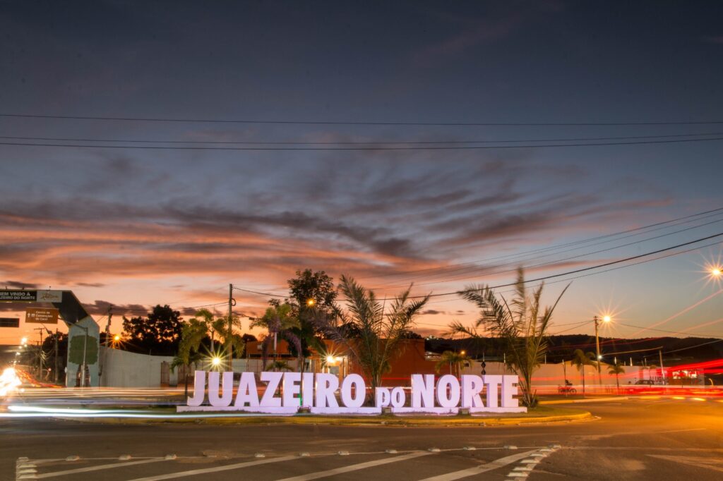 Prefeitura decreta ponto facultativo no dia 17 de abril em Juazeiro do Norte 2 WhatsApp Image 2025 04 15 at 10.28.43