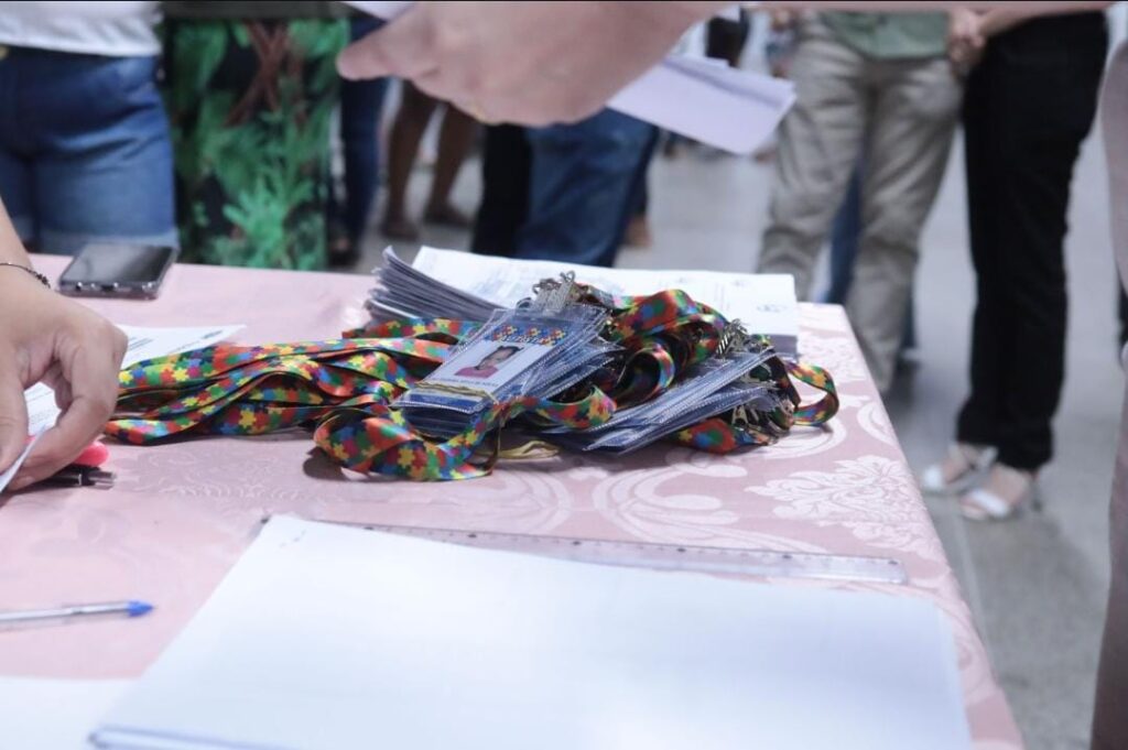 Prefeitura de Juazeiro do Norte ultrapassa a emissão de mais de 1200 carteiras de identificação para pessoas com TEA 1 autismo