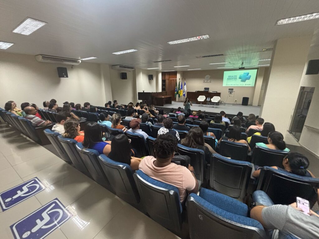 Profissionais das Unidades Básicas de Saúde participam de capacitação sobre o programa “De Braços Abertos” 6 Profissionais das Unidades Básicas de Saúde participam de capacitação sobre o programa “De Braços Abertos”