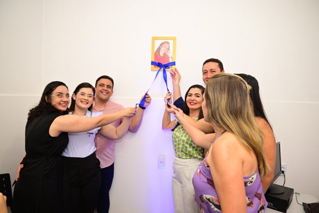 Secretaria de Saúde de Juazeiro do Norte inaugura sala de atendimento prioritário para pessoas com fibromialgia 1 IMG 20250513 WA0012 1