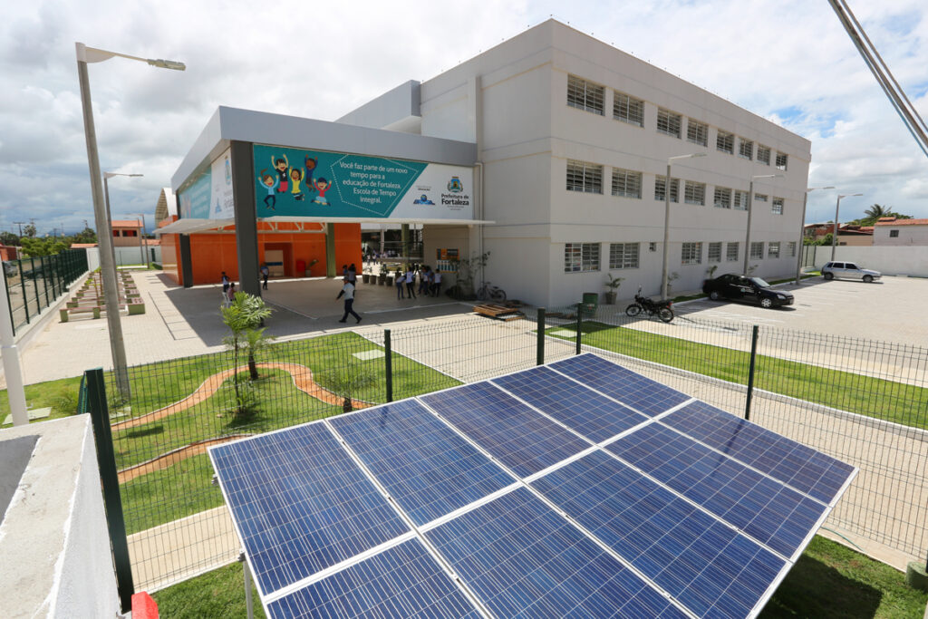 Juazeiro do Norte e Crato serão contempladas com novas escolas estaduais de tempo integral 7 Escola de Tempo Integral com energia solar