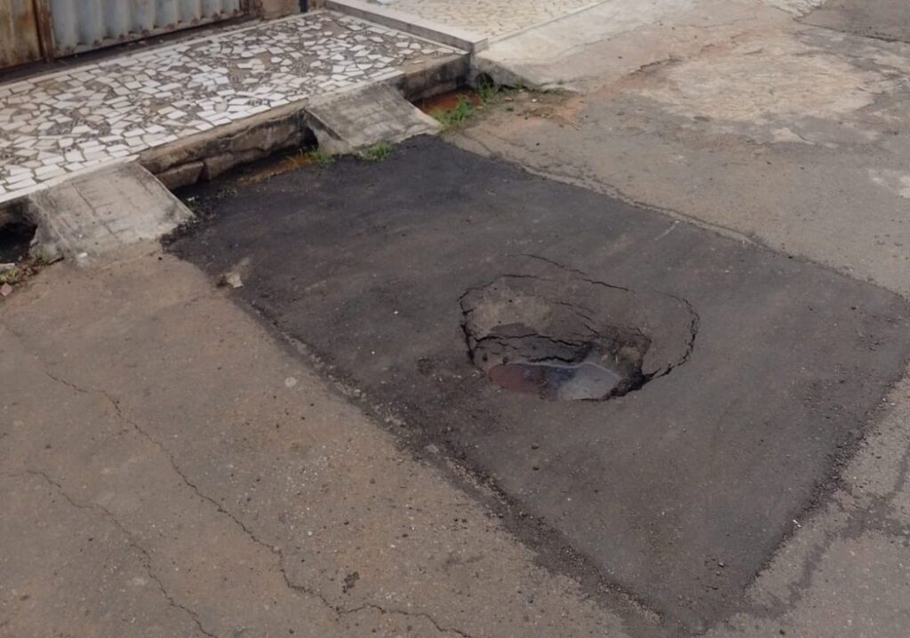 Prefeitura de Juazeiro do Norte multa Cagece em mais de R$ 16 milhões por buracos nas vias 6 WhatsApp Image 2025 06 05 at 16.15.01
