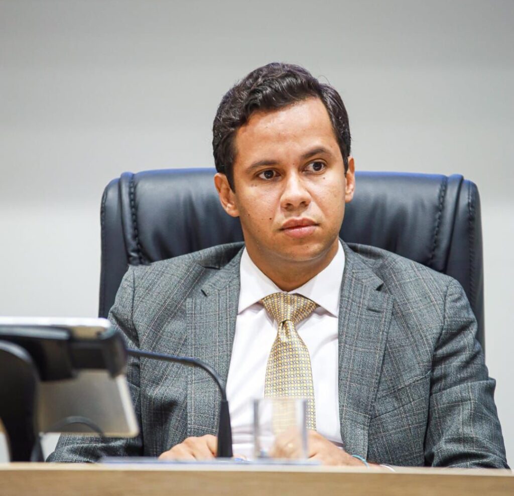 Felipe Vasques garante mais transparência e segurança jurídica em projeto que cria Programa de Incentivo a Investimentos em Juazeiro do Norte 8 WhatsApp Image 2025 06 11 at 10.03.50 e1749660907994