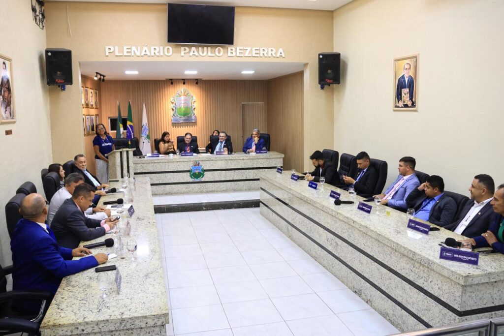 Câmara do Crato aprova projeto de indicação que prevê desconto em multas de trânsito e mais 6 matérias 9 WhatsApp Image 2025 06 18 at 08.44.54 1