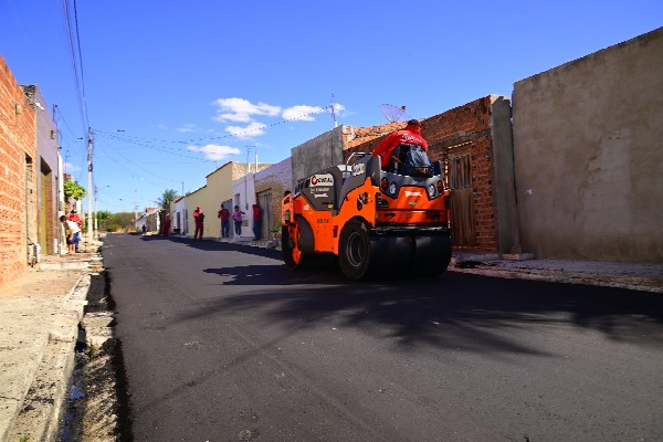 Obra inédita de pavimentação