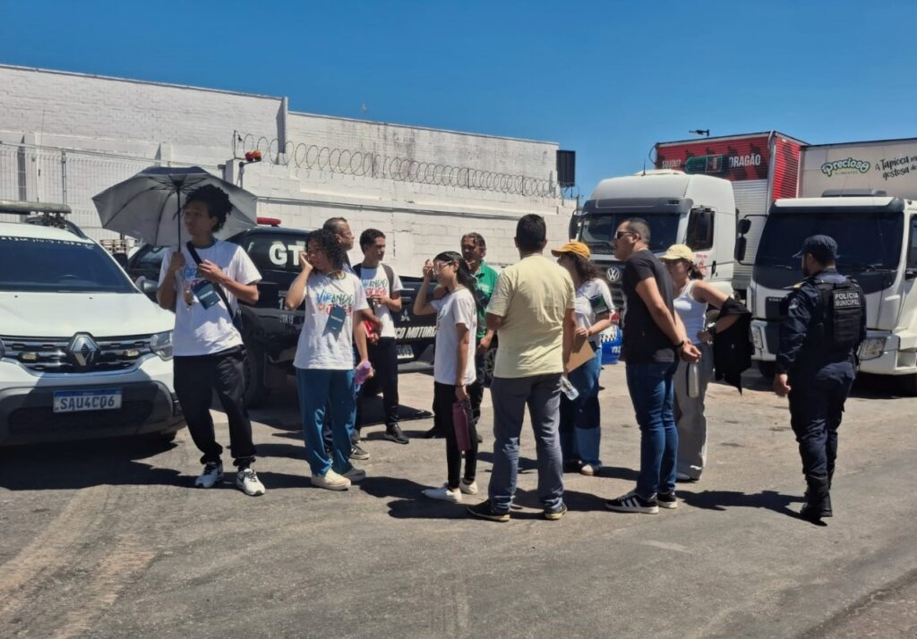 Equipes técnicas visitam bairro em ação do Programa Integrado de Prevenção e Redução da Violência 9 WhatsApp Image 2025 08 20 at 15.57.50