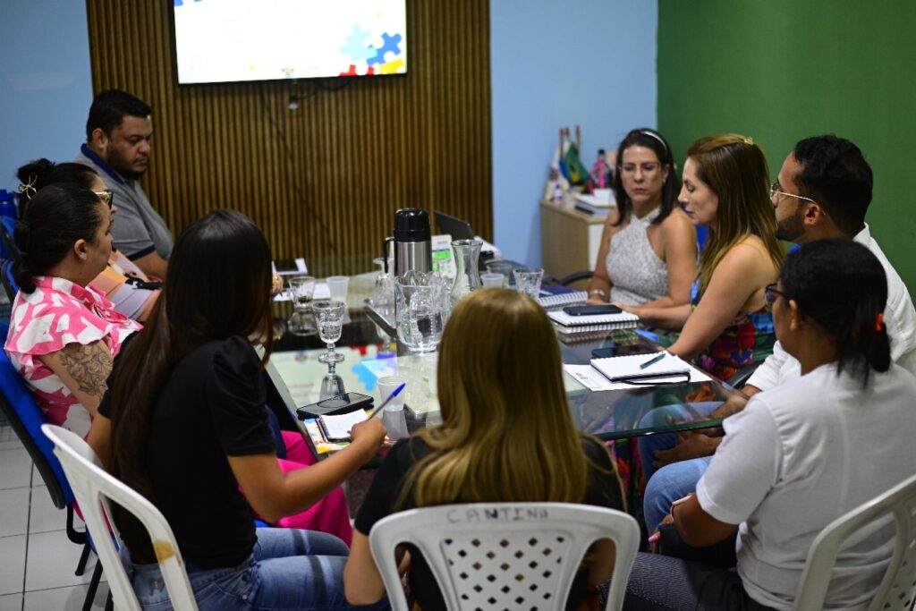 Secretaria de Saúde de Juazeiro do Norte dialoga com mães atípicas sobre políticas de assistência 6 WhatsApp Image 2025 09 26 at 14.04.45