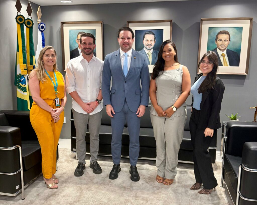 Intercâmbio e experiência - Comitiva da Câmara Municipal de Juazeiro do Norte é recebida em Fortaleza, pelo presidente da CMFor, Léo Couto 2 imagem1