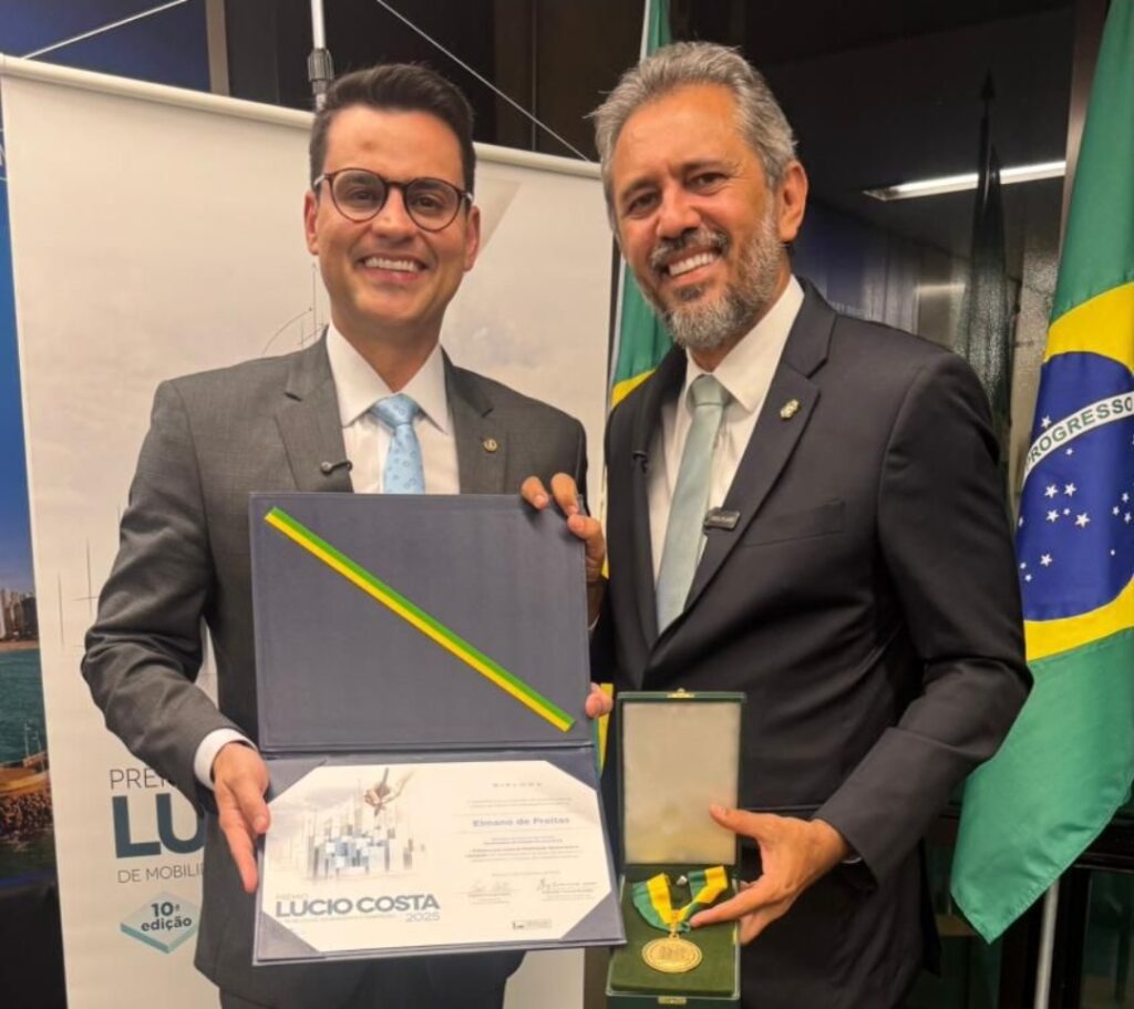 Yury do Paredão homenageia o governador Elmano por avanços no saneamento básico do Ceará 2 Screenshot 20251105 180423 WhatsAppBusiness