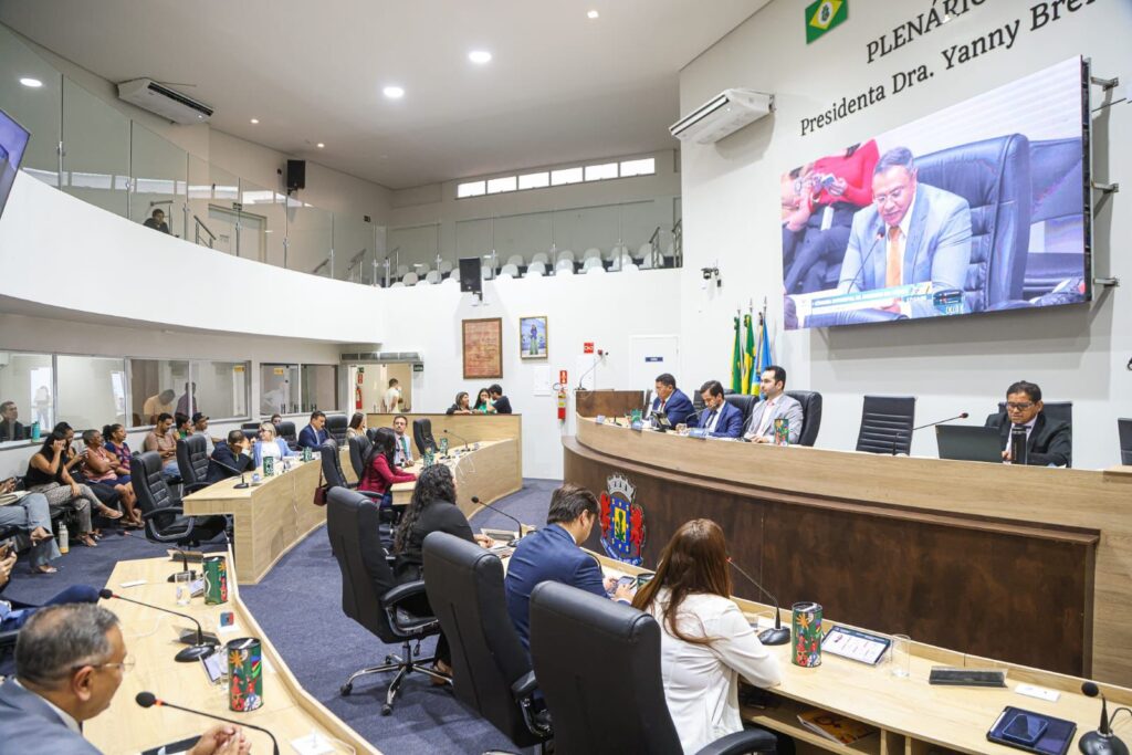 Câmara de Juazeiro do Norte aprova criação do Centro de Saúde Mental e Diversidade Escolar e mais 4 projetos de indicação 21 IMG 20251212 WA0032