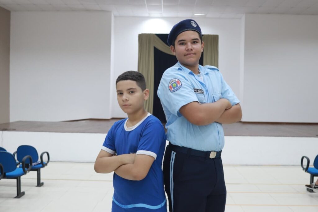 Cerimônia Estudante Premiado celebra conquistas da rede municipal de Juazeiro do Norte 7 IMG 20251218 WA0052
