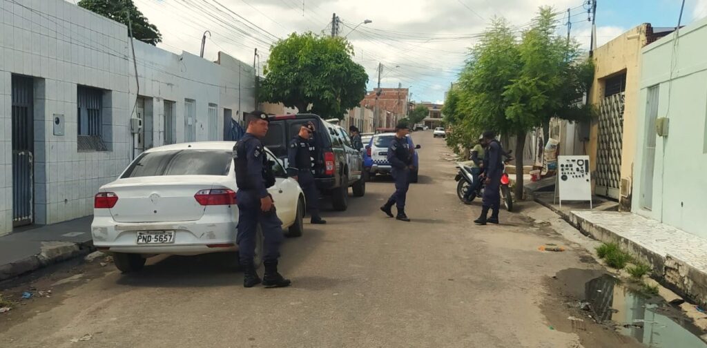 Juazeiro do Norte cria comissão para identificar imóveis abandonados e usados para a criminalidade 2 WhatsApp Image 2026 07 10 at 14.58.16