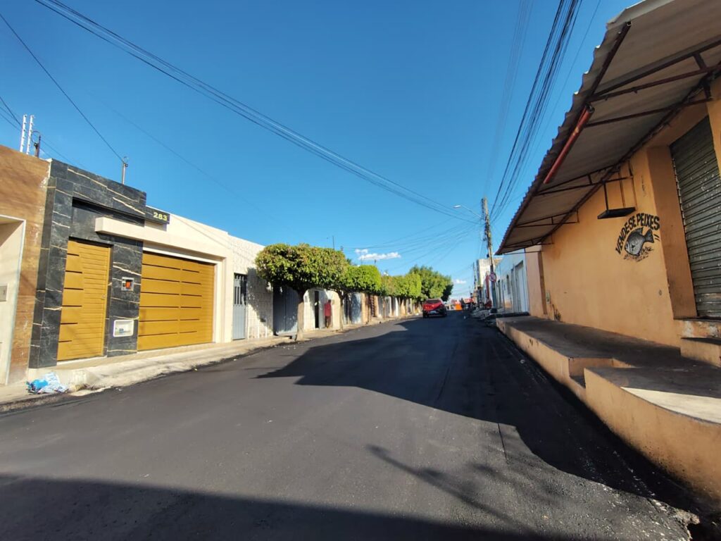 Rua General Sampaio recebe pavimentação asfáltica no bairro Pirajá em Juazeiro 1 IMG 20260811 WA0025