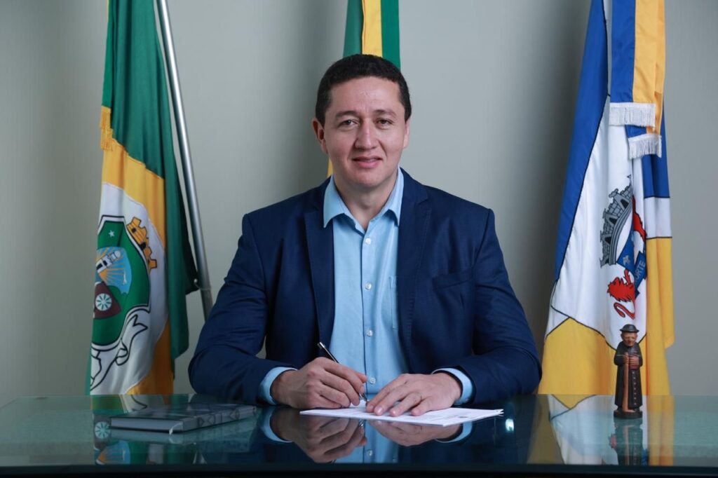 TCE aprova contas de Glêdson Bezerra e confirma zelo com o dinheiro público em Juazeiro do Norte 1 IMG 20260830 WA0081