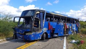 onibus acidente Taua 1024x585 1