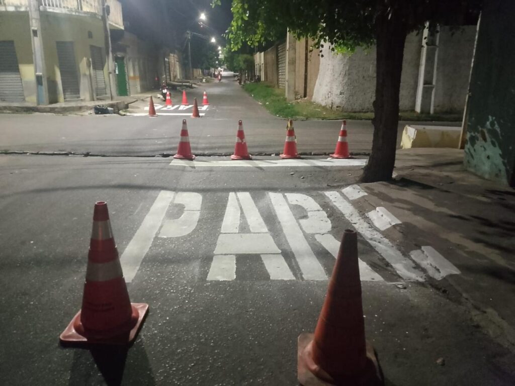 Vias dos bairros João Cabral e Tiradentes, em Juazeiro, têm sinalização horizontal revitalizada 1 WhatsApp Image 2026 10 14 at 11.49.45